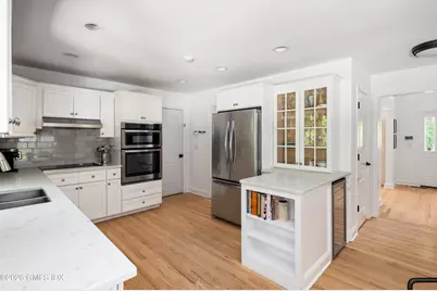 31 N Hawthorne Street, Greenwich, CT 06831 - Photo 12