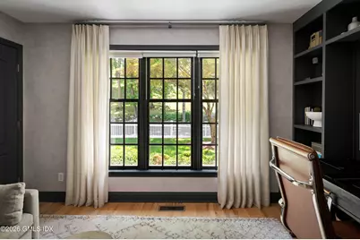 31 N Hawthorne Street, Greenwich, CT 06831 - Photo 6
