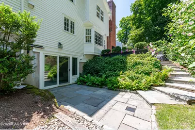31 N Hawthorne Street, Greenwich, CT 06831 - Photo 32