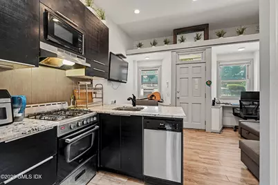 115 Hamilton Avenue #C, Greenwich, CT 06830 - Photo 1