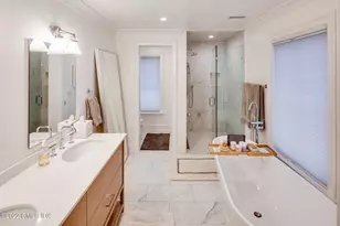 25 Woodland Dr, Greenwich, CT 06830 - Photo 14
