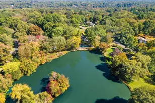 46 S Stonehedge Dr, Greenwich, CT 06831 - Photo 4