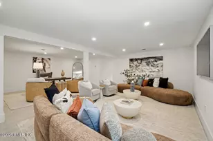 46 S Stonehedge Dr, Greenwich, CT 06831 - Photo 28