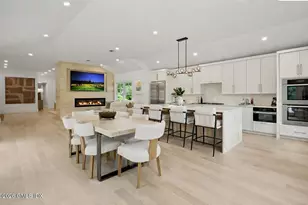 46 S Stonehedge Dr, Greenwich, CT 06831 - Photo 8