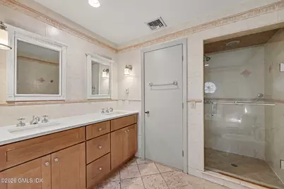 42 Oak Street, Greenwich, CT 06831 - Photo 32