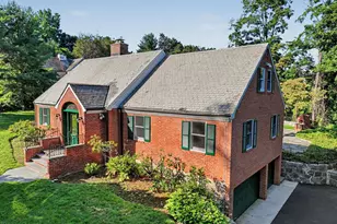 42 Oak St, Greenwich, CT 06831 - Photo 8