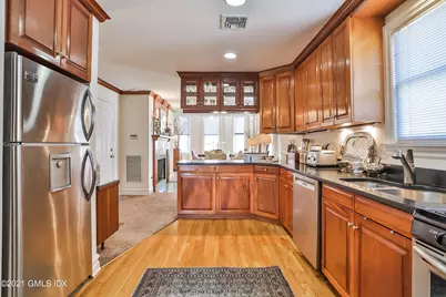 12 Lexington Avenue #2, Greenwich, CT 06830 - Photo 8