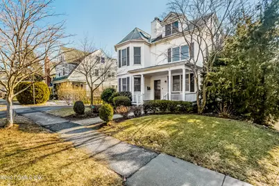 12 Lexington Avenue #2, Greenwich, CT 06830 - Photo 2