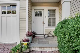 77 Havemeyer Ln, Stamford, CT 06902 - Photo 1