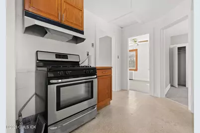 23 Thornhill Road #2nd Floor, Greenwich, CT 06878 - Photo 4