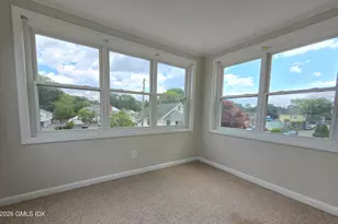 15 Scofield St, Greenwich, CT 06807 - Photo 2