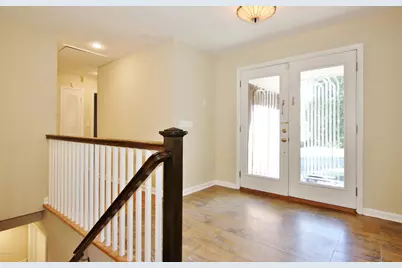 16 Fado Lane, Greenwich, CT 06807 - Photo 2