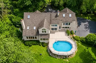 2 Choctaw Ln, Greenwich, CT 06831 - Photo 2