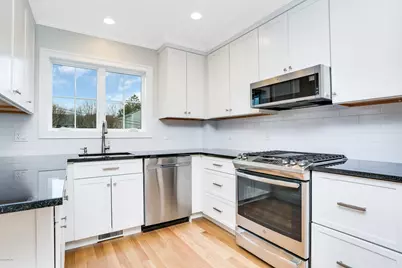 81 Cos Cob Avenue #B, Greenwich, CT 06807 - Photo 2
