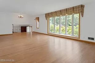 75 Angus Rd N, Greenwich, CT 06831 - Photo 8