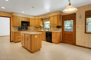 75 Angus Rd N, Greenwich, CT 06831 - Photo 14