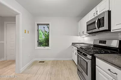 453 E Putnam Avenue #4G, Greenwich, CT 06807 - Photo 6