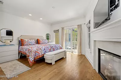 32 Reynolds Place #B, Greenwich, CT 06830 - Photo 16
