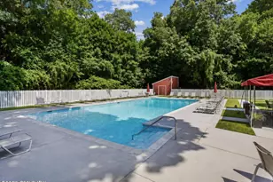 8 Whiffletree Way, Greenwich, CT 06878 - Photo 12