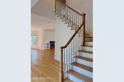 24 Buena Vista Drive, Greenwich, CT 06831 - Photo 2
