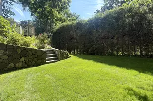 24 Buena Vista Dr, Greenwich, CT 06831 - Photo 50