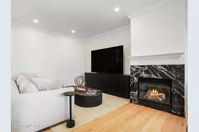 147 Holly Hill Lane #2, Greenwich, CT 06830 - Photo 6