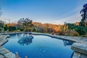 345 Round Hill Rd, Greenwich, CT 06831 - Photo 32