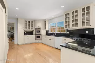 345 Round Hill Rd, Greenwich, CT 06831 - Photo 12