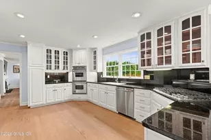 345 Round Hill Rd, Greenwich, CT 06831 - Photo 12