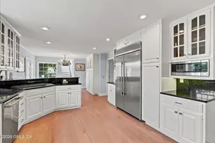 345 Round Hill Rd, Greenwich, CT 06831 - Photo 14