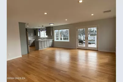 25 Davenport Avenue #B, Greenwich, CT 06830 - Photo 6