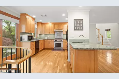3 Old Wagon Road, Old Greenwich, CT 06870 - Photo 6
