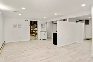 3 Old Wagon Rd, Old Greenwich, CT 06870 - Photo 18