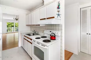 6 Whiffletree Way, Greenwich, CT 06878 - Photo 6
