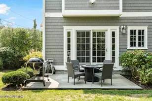 16 S Hawthorne St, Greenwich, CT 06831 - Photo 28