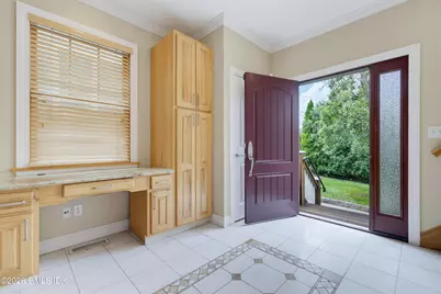 49 Harold Street, Greenwich, CT 06807 - Photo 2