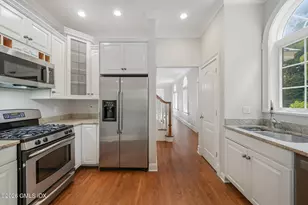 80 E Putnam Ave, Greenwich, CT 06807 - Photo 8