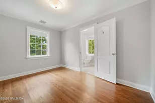 80 E Putnam Ave, Greenwich, CT 06807 - Photo 22