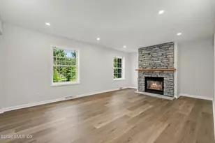 12 Stuart Dr, Old Greenwich, CT 06870 - Photo 4