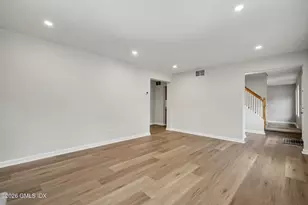 12 Stuart Dr, Old Greenwich, CT 06870 - Photo 8