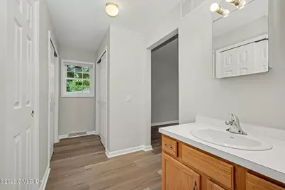 12 Stuart Drive, Old Greenwich, CT 06870 - Photo 20