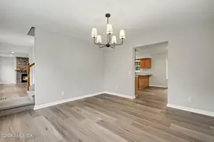 12 Stuart Dr, Old Greenwich, CT 06870 - Photo 10