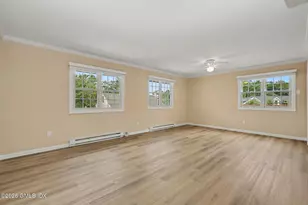 15 Linden Pl, Greenwich, CT 06831 - Photo 4