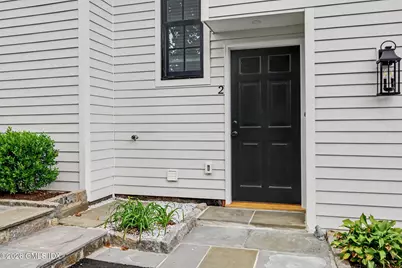 15 Linden Place #2, Greenwich, CT 06831 - Photo 2