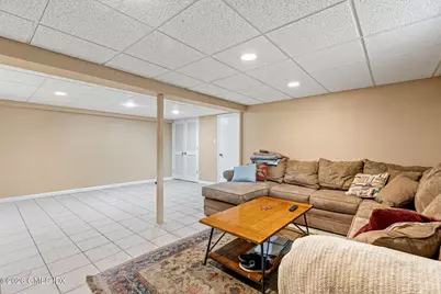 10 Homestead Road, Greenwich, CT 06831 - Photo 12
