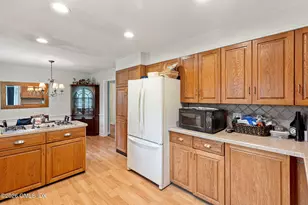 10 Homestead Rd, Greenwich, CT 06831 - Photo 8