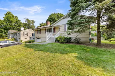10 Homestead Road, Greenwich, CT 06831 - Photo 2