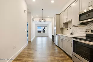 42 Greenwich Ave, Greenwich, CT 06830 - Photo 2