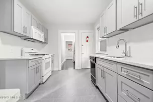 12 Grigg St, Greenwich, CT 06830 - Photo 6