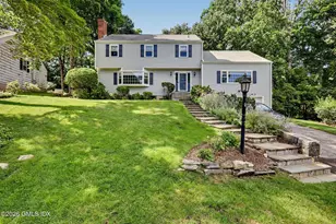9 Fox Hollow Ln, Greenwich, CT 06807 - Photo 2